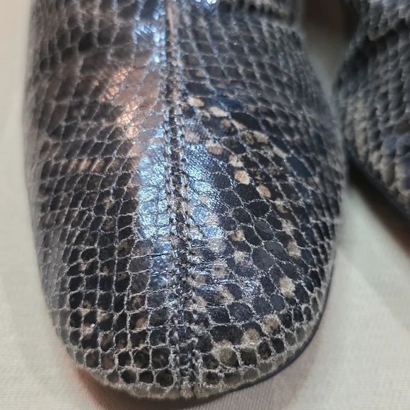 ZARA, LADIES PYTHON BOOTS SIZE 40 EURO 9.5 US - Picture 7 of 10